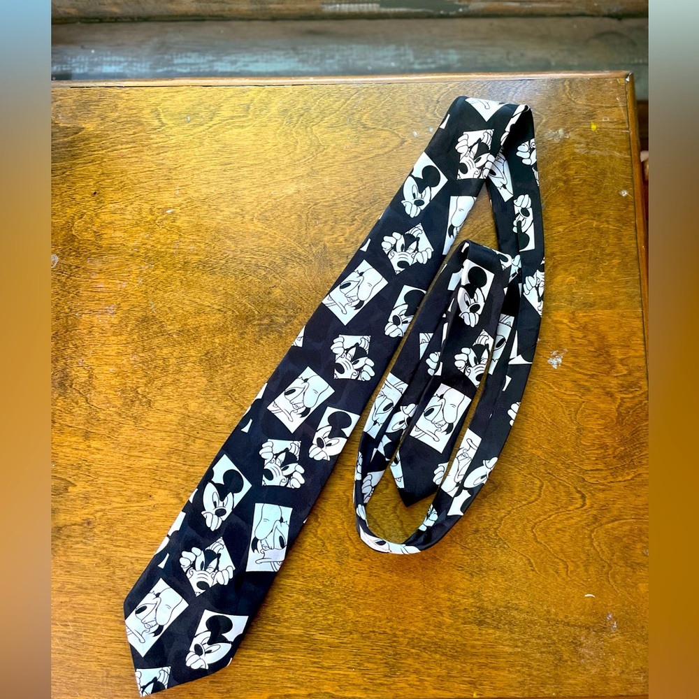 Disney Tie